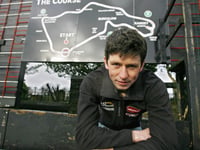 Kneen signs for Jackson Racing
