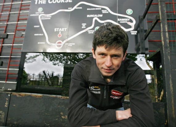 Kneen signs for Jackson Racing