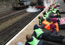 Children's author inspires youngsters at train station