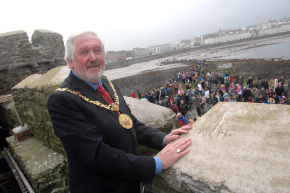 Tributes paid to respected former Mayor who died peacefully 'surrounded by family' 