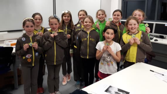 Brownies gain their computer badge with a little help from Love Tech ...