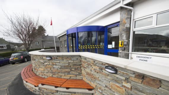 Health Minister unable to give timetable for return of Ramsey Hospital services