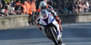 TT 2018: Hickman leads Thursday's qualifying
