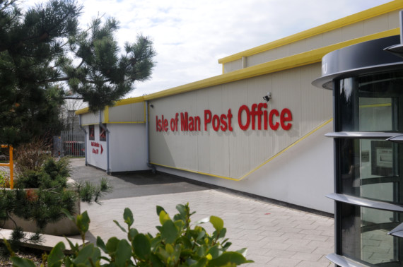 Bus driver tried to use air freshener to mask the smell of £8,000 in criminal cash