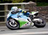 Festival of Motorcycling: Harrison takes honours in Classic Superbike race
