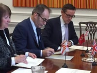 Cannan signs new Customs agreement ahead of Brexit