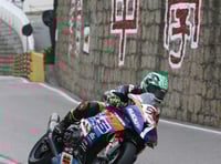 Macau GP: Dudgeon fractures vertebrae in practice crash