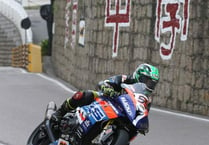 Macau GP: Dudgeon fractures vertebrae in practice crash
