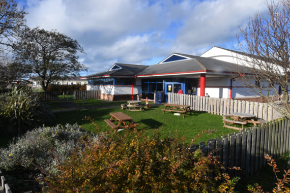 Peel swimming pool to close at the start of the summer holidays