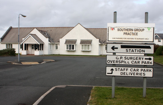 Three Isle of Man GP practices to shut for training session
