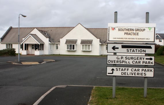 Three Isle of Man GP practices to shut for training session