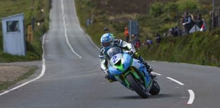 TT 2019: Harrison quickest in delayed opening qualifying session