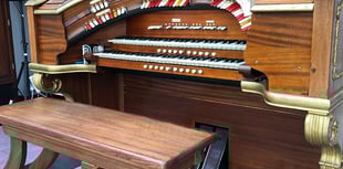 Chance to try out the Villa Marina's 10-tonne Wurlitzer