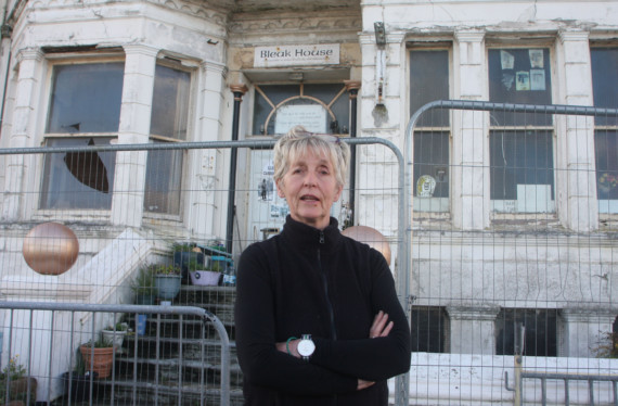 Hopes of end to deadlock over 'Bleak House'