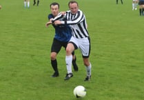 Mills and Youthie go head-to-head in Div Two