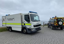 Bomb Disposal Unit visit island