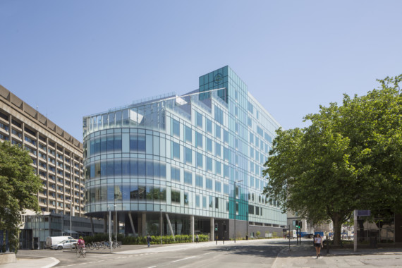 The new Clatterbridge Cancer Centre in Liverpool (Picture: Paul Karalius)