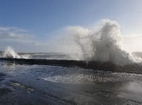 Yellow weather warning issued for coastal overtopping