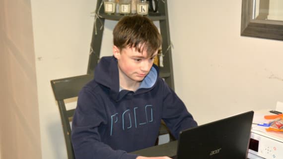 Laptops can bedonated to Manx students | iomtoday.co.im