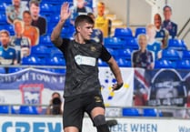 Adam Long signs new Wigan deal