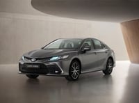 Toyota Camry updated with new styling, equipment and safety kit