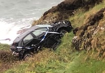R plate driver who drove off a cliff on Marine Drive is punished