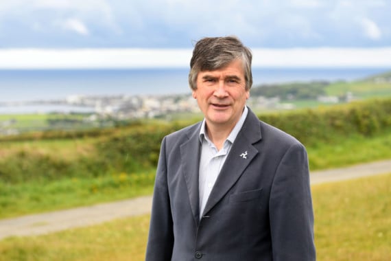 Does being a government minister lose you votes?