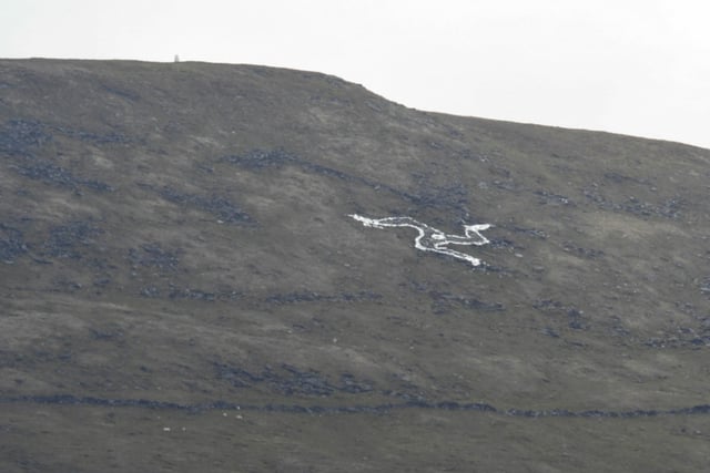 Move to clarify North Barrule three-legs landmark's legal status