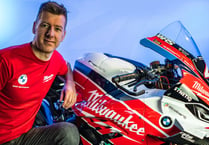 Hutchy back in the TAS fold on a Milwaukee BMW at TT