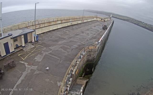Peel breakwater webcam