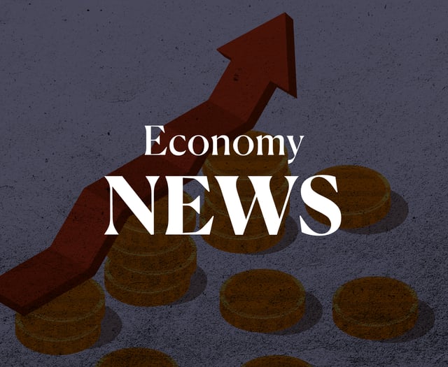 How gender pay gap is reported to be debated