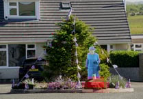 Queen spotted in Glen Vine
