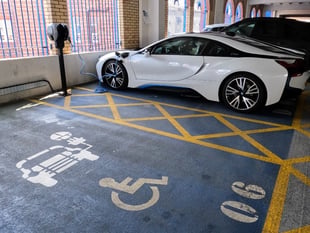 Six new charge points for EVs in the island’s capital
