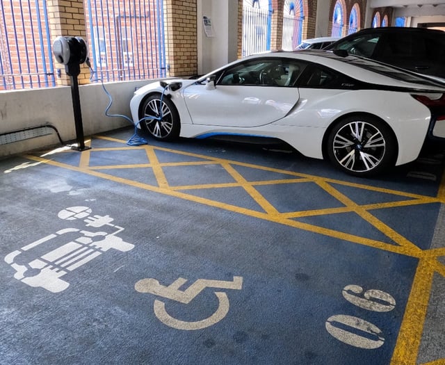 Six new charge points for EVs in the island’s capital