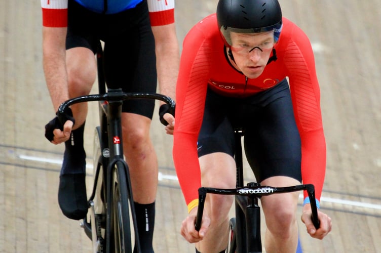 Matt Bostock prior to the crash during the men’s 15km scratch race qualifying heat
