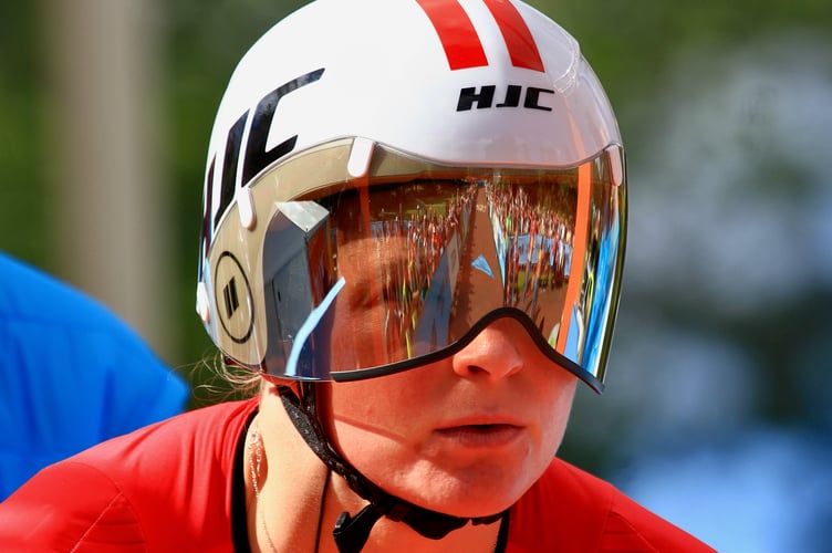 Jess Carridge preparing to start the women’s time trial at the Commonwealth Games