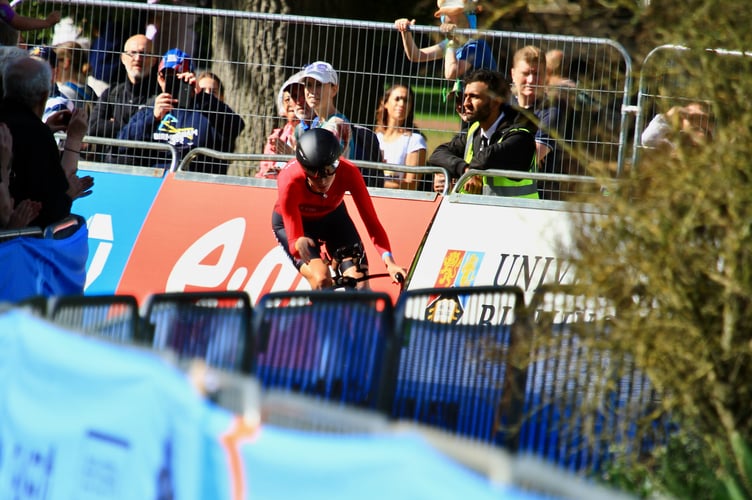 Becky Storrie finished sixth in the Commonwealth Games time trial 