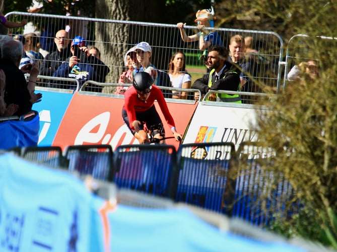 Becky Storrie finished sixth in the Commonwealth Games time trial