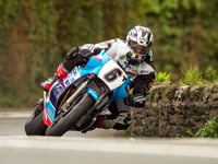Manx Grand Prix: Michael Dunlop laps at over 125mph