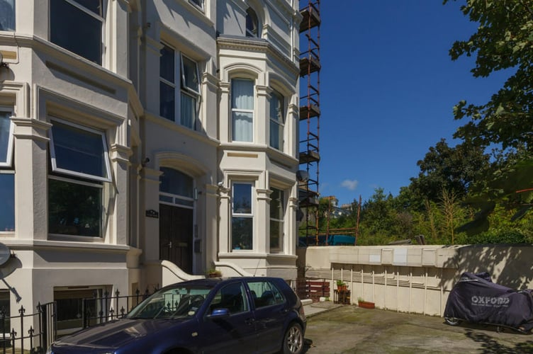 iom rental views
