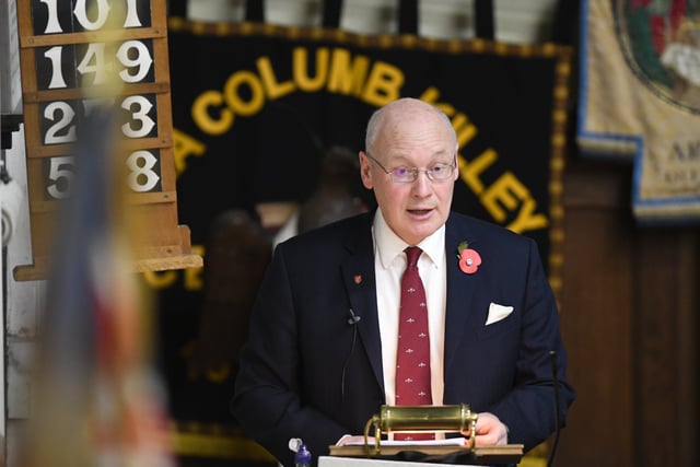 Sir John gives talk on his 40 years of military service