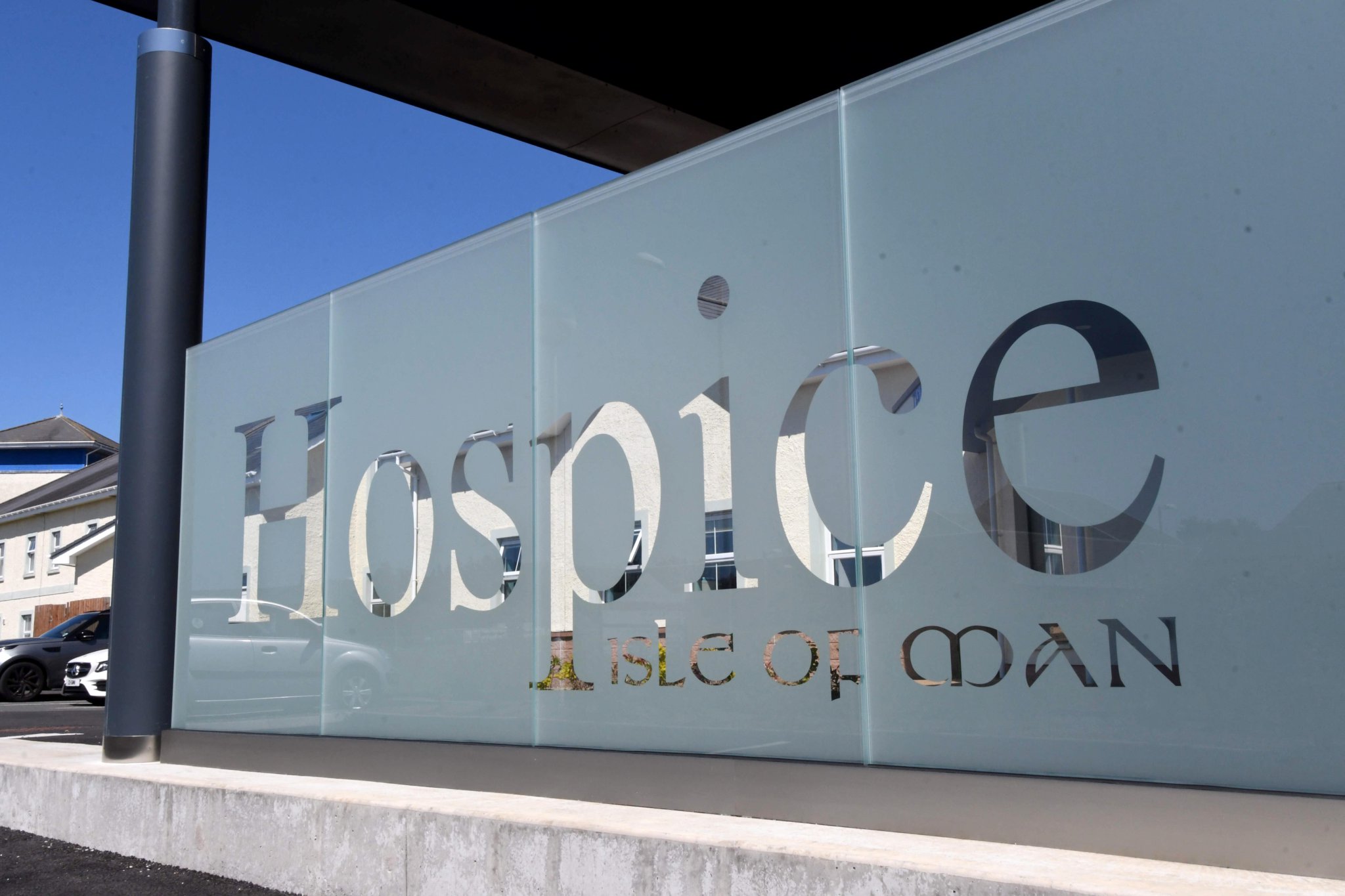 Hospice Isle of Man welcomes new private healthcare service into its building