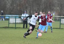 Corinthians close gap on leaders Peel