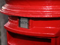 Later letter deliveries from the UK  loom