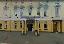 Railway bar closing for refurbishment