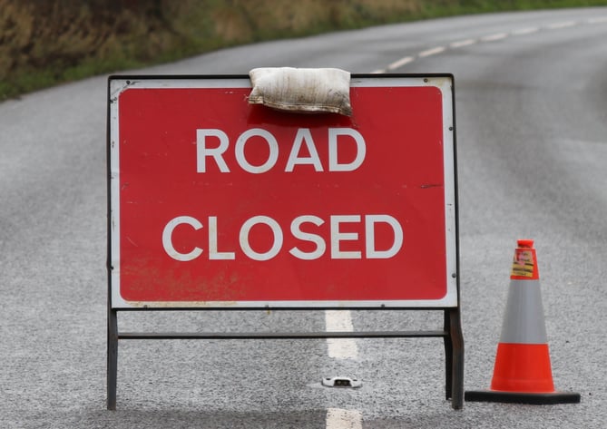 Road Closed sign IMG_5403.JPG