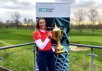 Record-breaking first pro win for Ana Dawson