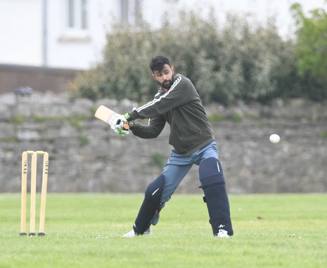 Wins for Ramsey and Crosby in opening cricket league games