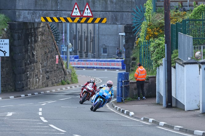 11/05/2023: Lee Johnston and Peter Hickman at Dhu Varren during North West 200 practice, Thursday morning. PICTURE BY DAVE KNEEN.