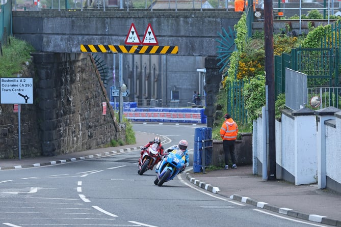 11/05/2023: Lee Johnston and Peter Hickman at Dhu Varren during North West 200 practice, Thursday morning. PICTURE BY DAVE KNEEN.
